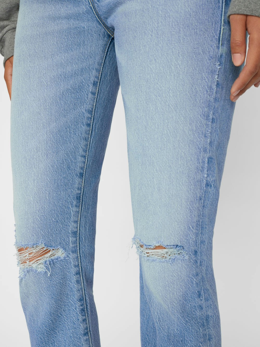 jeans rip detail